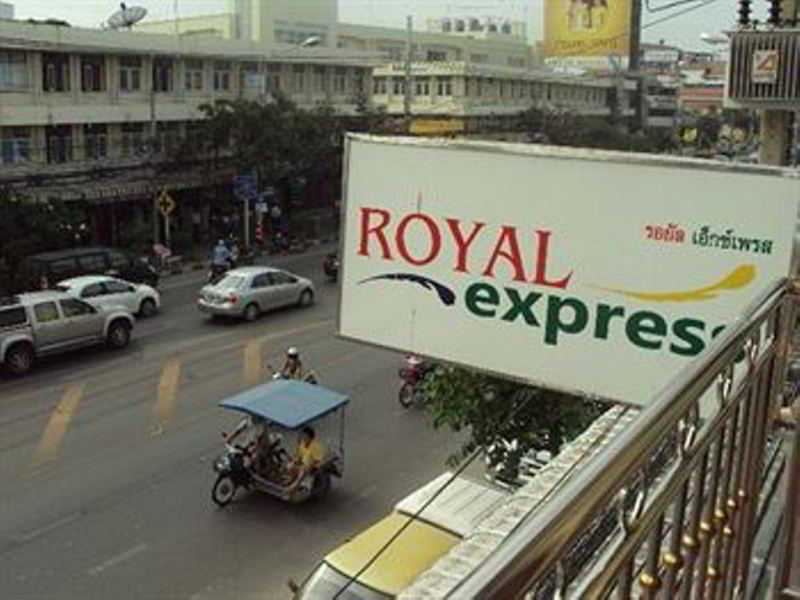 Oyo 447 Royal Express Hua Hin Hotel Exterior foto